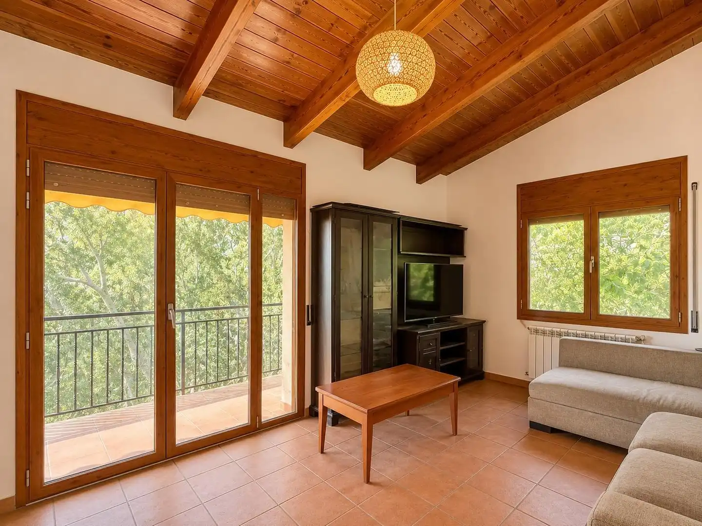 Sala de estar de Casa o chalet en venta en Bigues i Riells del Fai con Calefacción, Jardín privado y Terraza
