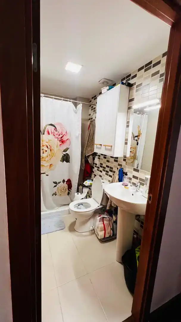 Bathroom of Flat for sale in Vilagrassa  with Air Conditioner, Parquet flooring and Storage room