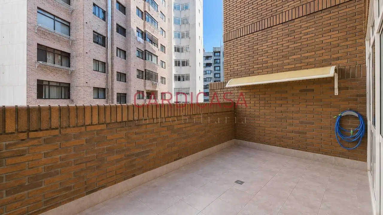 Terrace of Flat for rent in Vigo   with Heating, Parquet flooring and Terrace