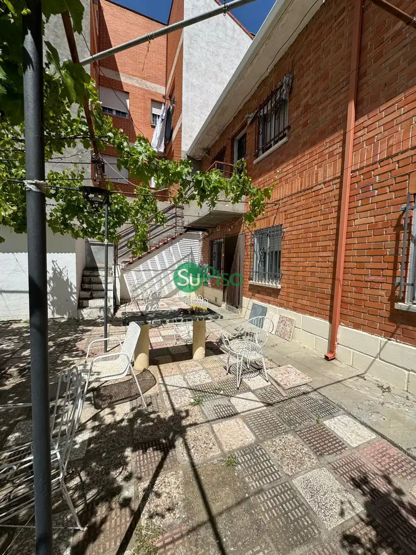 Casa adosada en venta en Avenida Rufino Rubio, 9, Yeles