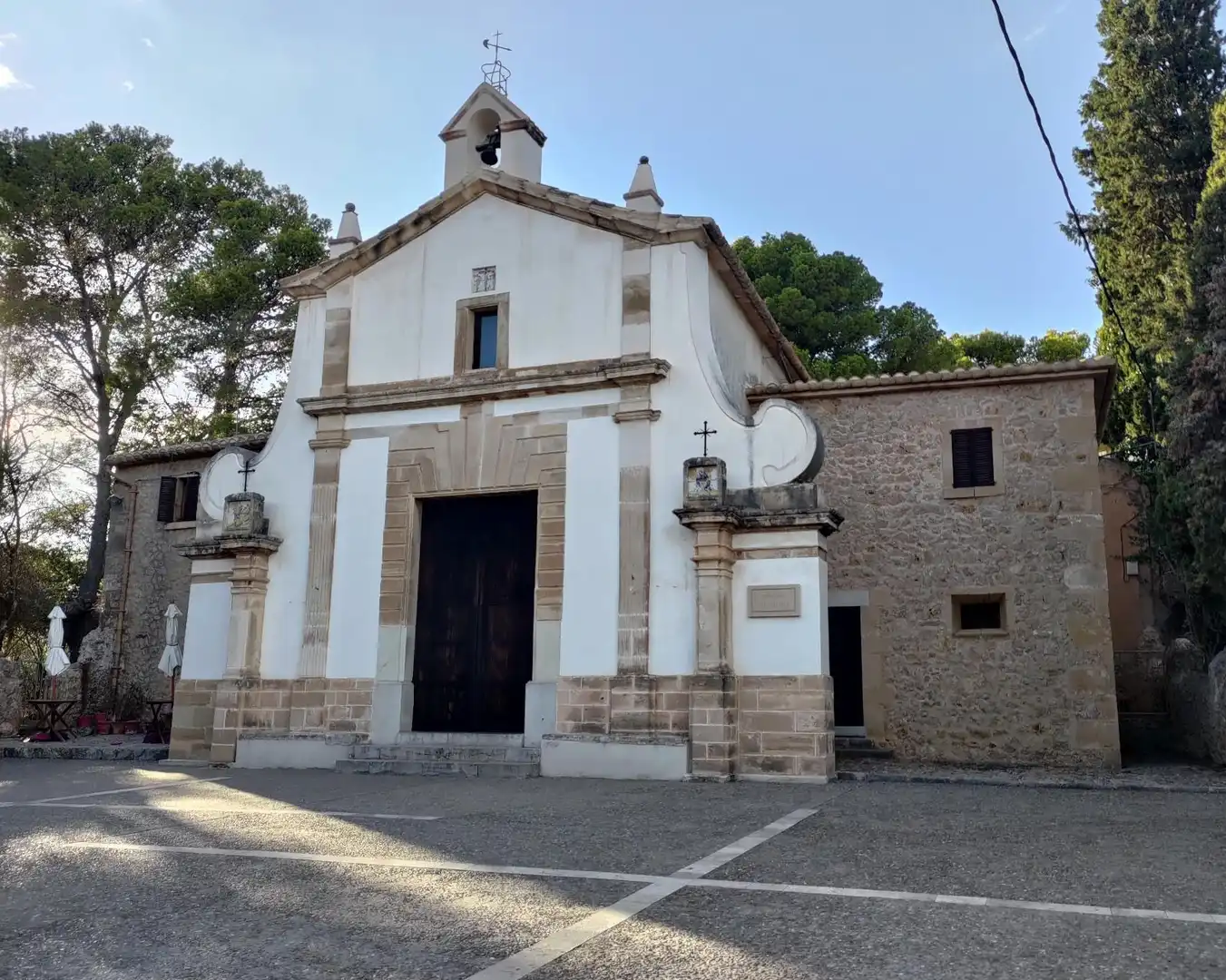 Außenansicht von Einfamilien-Reihenhaus zum Verkauf in Pollença mit Klimaanlage, Heizung und Terrasse