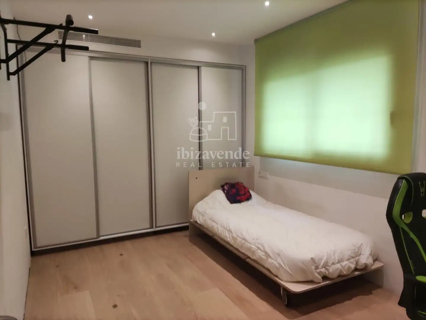 Dormitori de Casa o xalet en venda en Santa Eulària des Riu amb Aire condicionat, Calefacció i Jardí privat