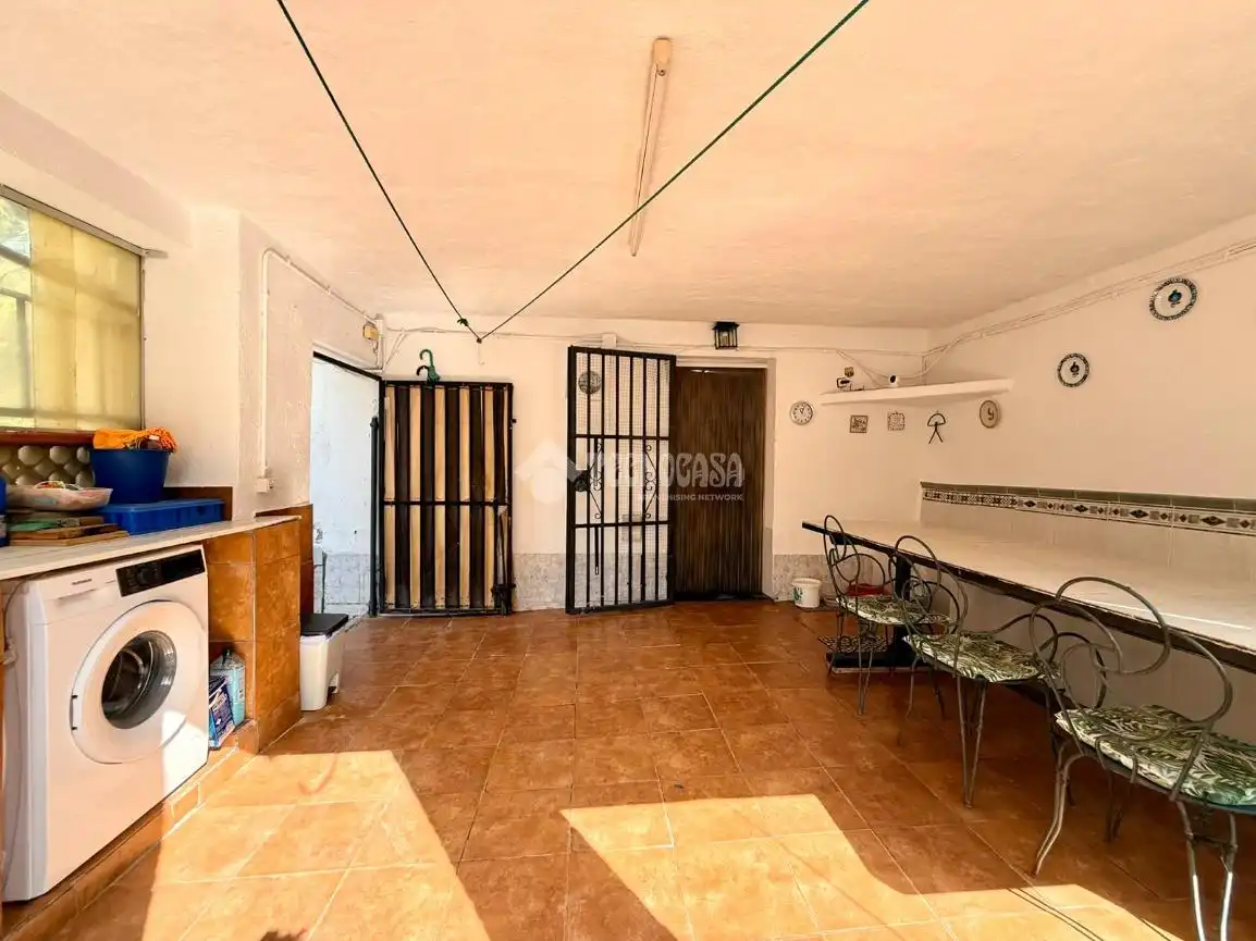 Casa o chalet en venta en Vilanova i la Geltrú con Aire acondicionado, Terraza y Piscina