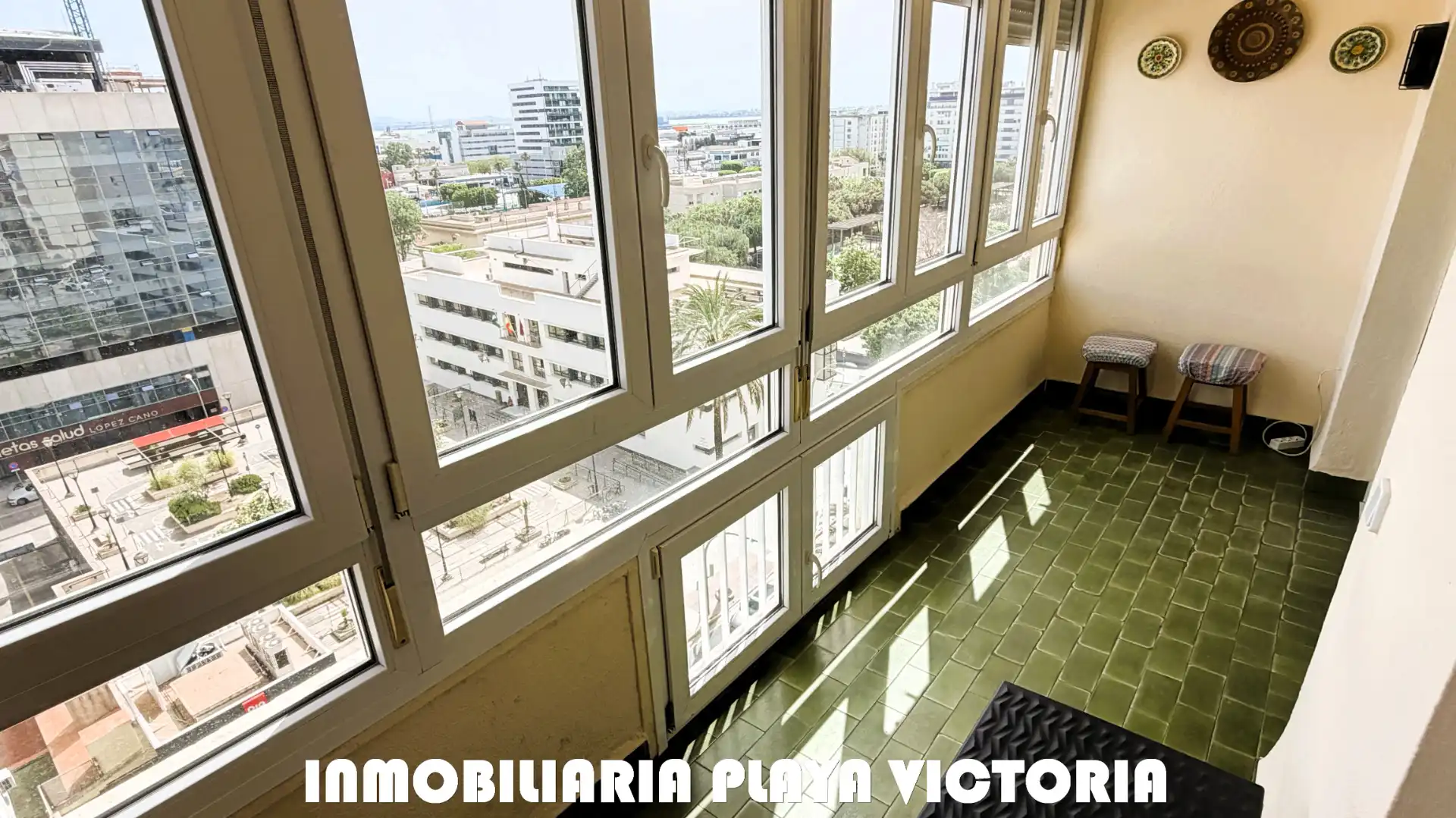 Außenansicht von Wohnung zum Verkauf in Cádiz mit Terrasse