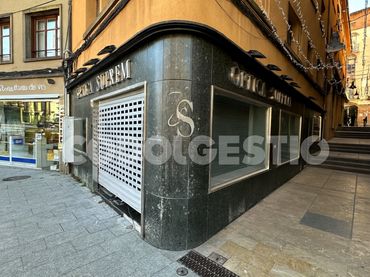 Local comercial de lloguer a Passeig