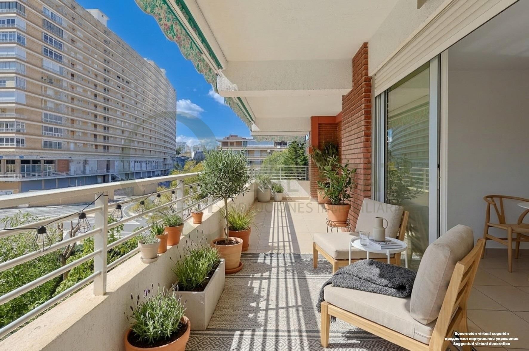 Terraza de Piso en venta en Alicante / Alacant con Jardín privado, Terraza y Piscina comunitaria