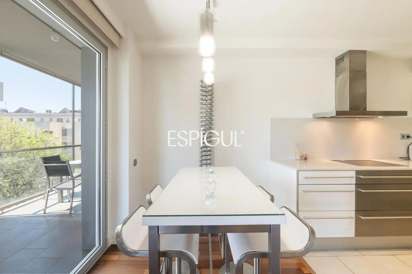 Dining room of Flat for sale in Sant Cugat del Vallès  with Air Conditioner, Heating and Parquet flooring