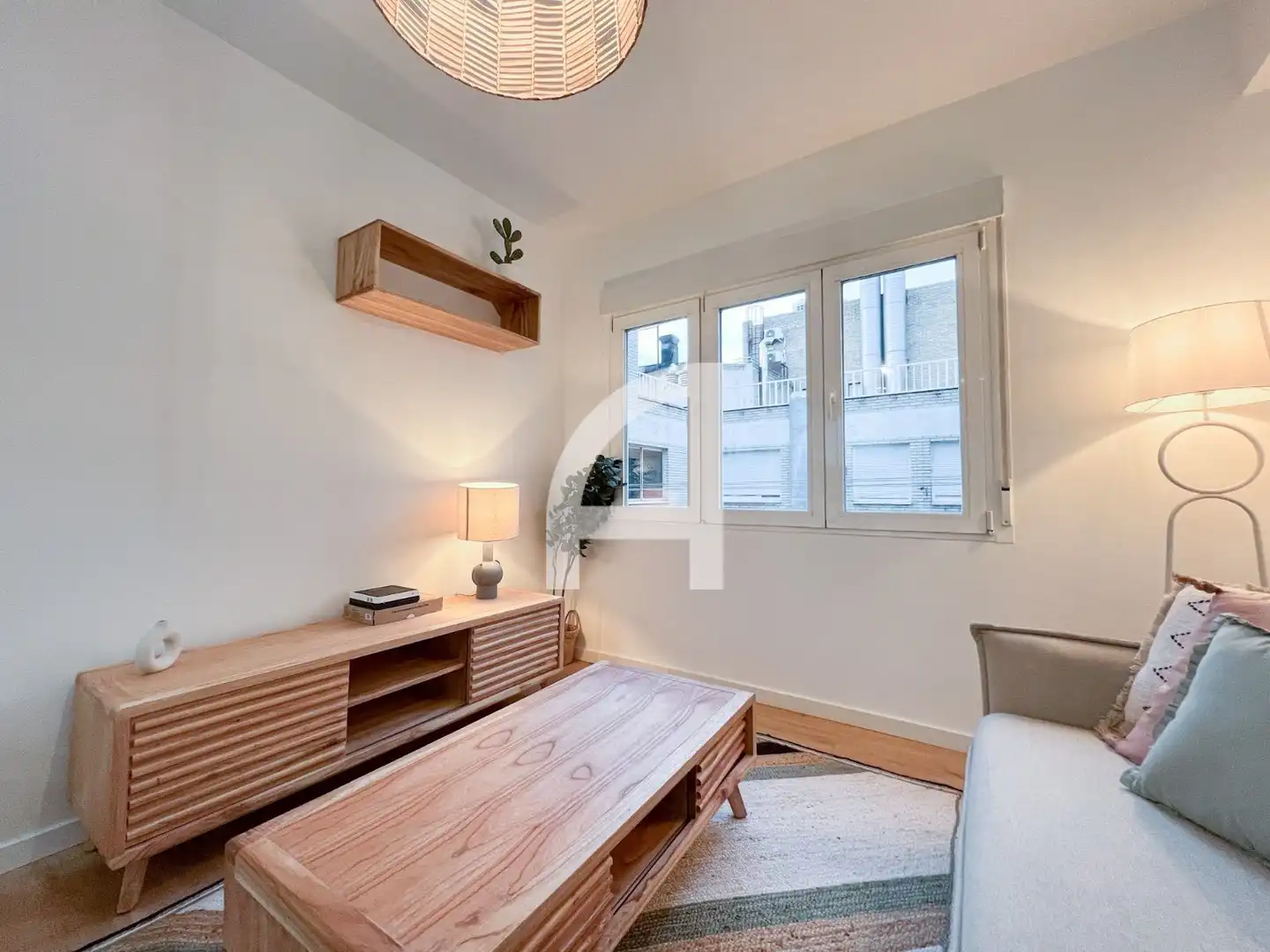 Sala de estar de Piso de alquiler en Madrid con Aire acondicionado, Calefacción y Amueblado
