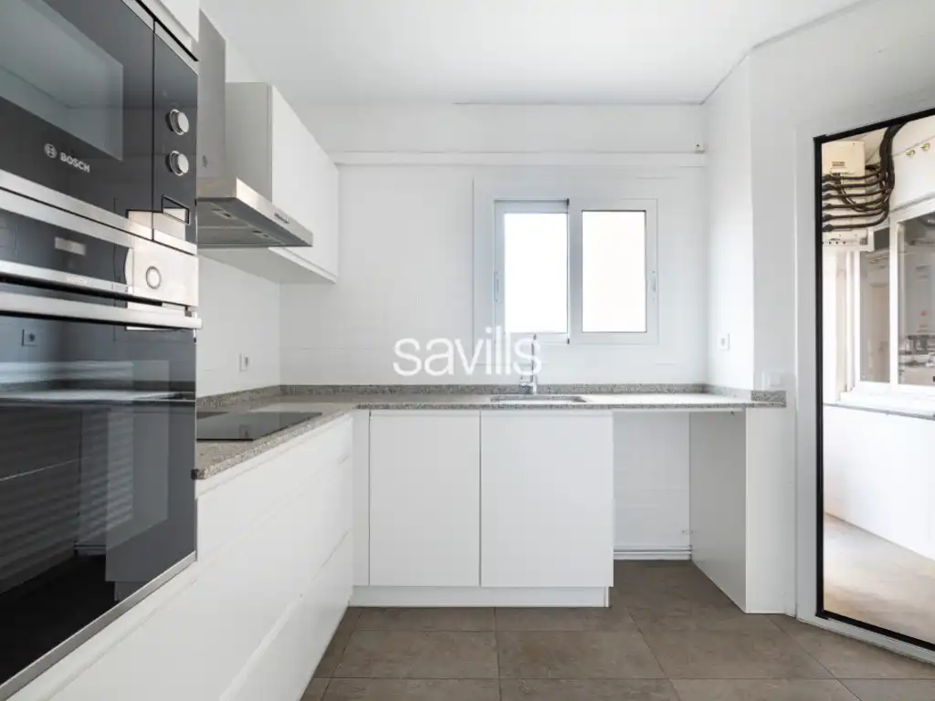 Cuina de Apartament en venda en Barcelona amb Balcó