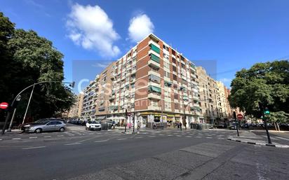 Exterior view of Premises for sale in  Valencia Capital