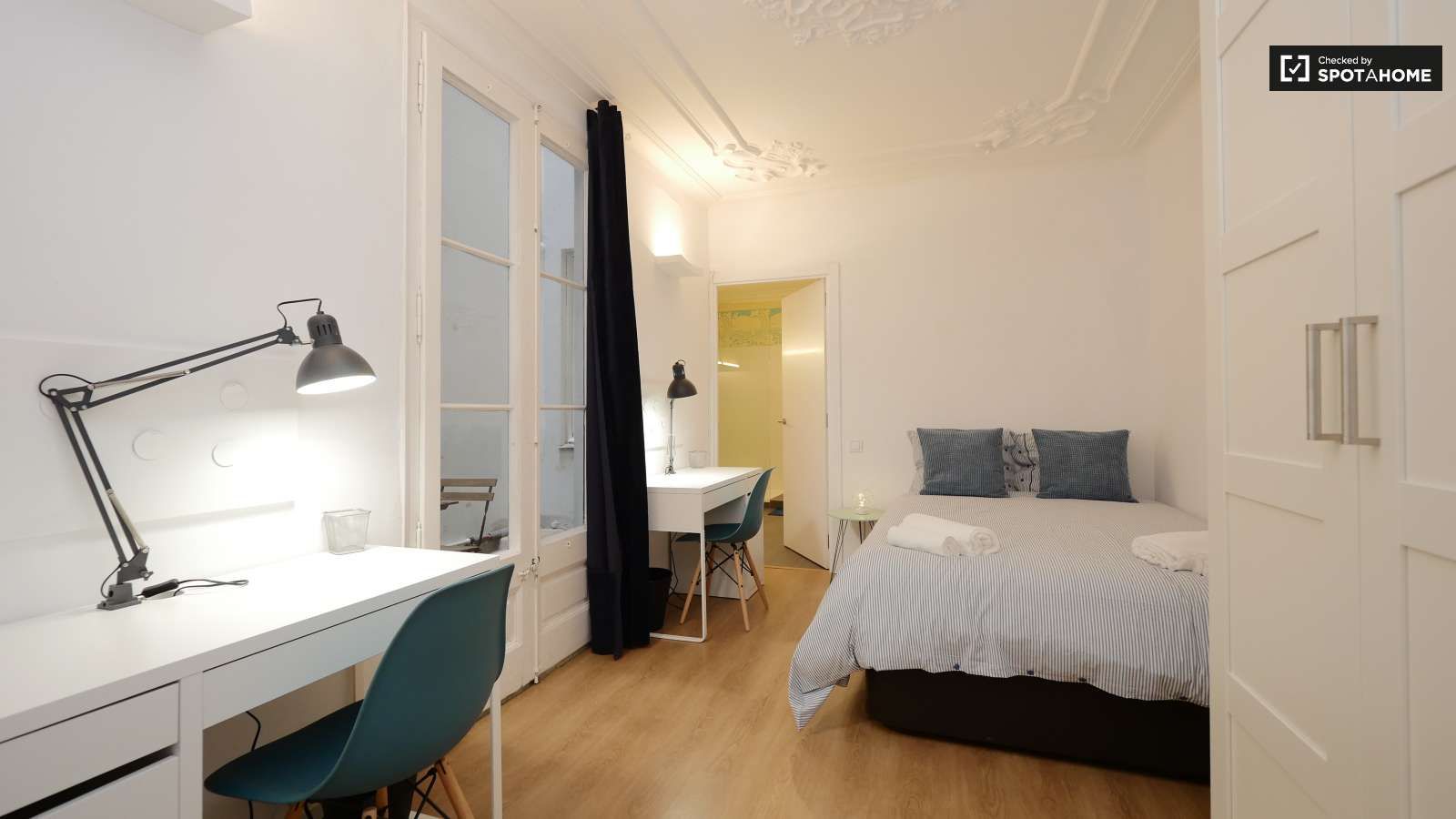 Flat to share in Barri Gòtic