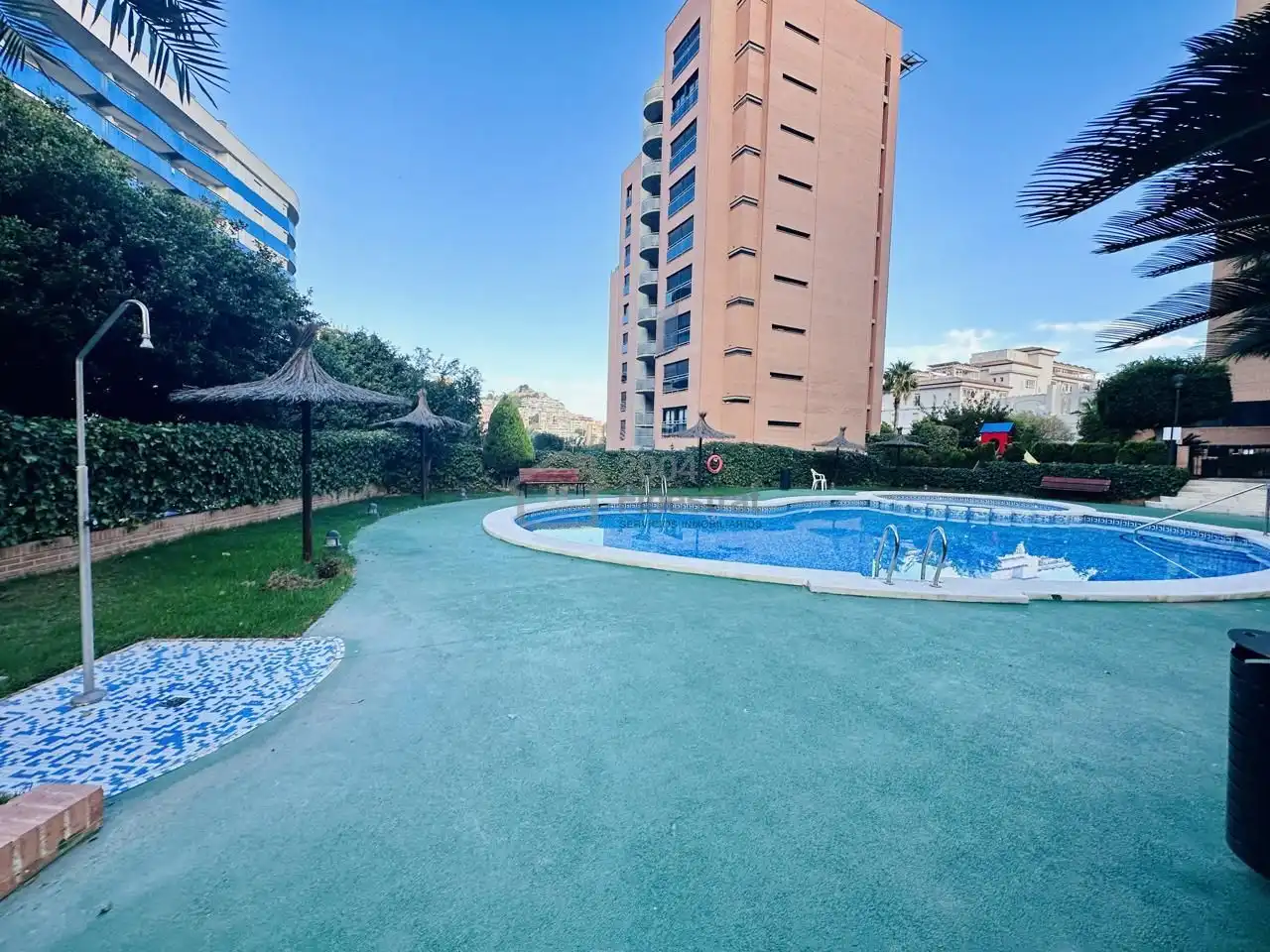 Piscina de Ático en venta en Villajoyosa / La Vila Joiosa con Aire acondicionado, Terraza y Piscina comunitaria