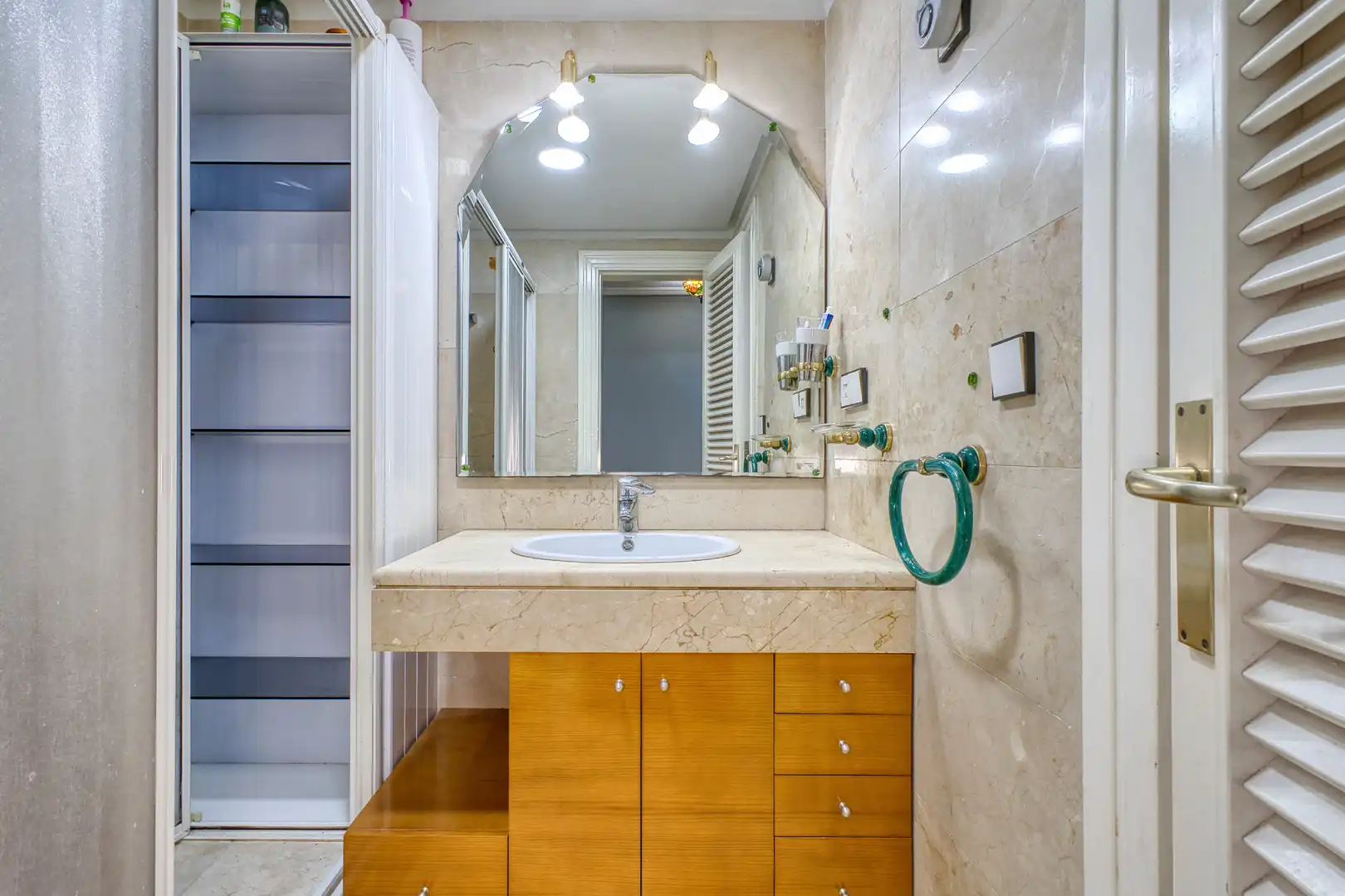 Baño de Piso en venta en Alicante / Alacant con Aire acondicionado, Calefacción y Terraza