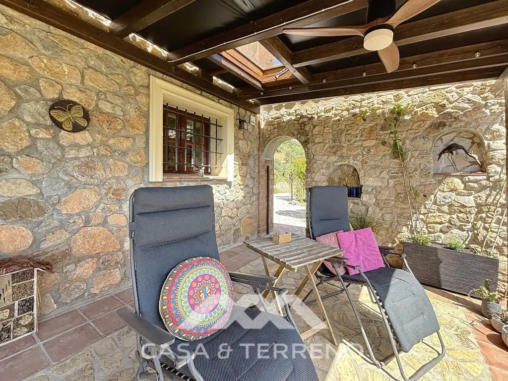 Terrassa de Casa o xalet en venda en Alcaucín amb Aire condicionat, Terrassa i Piscina