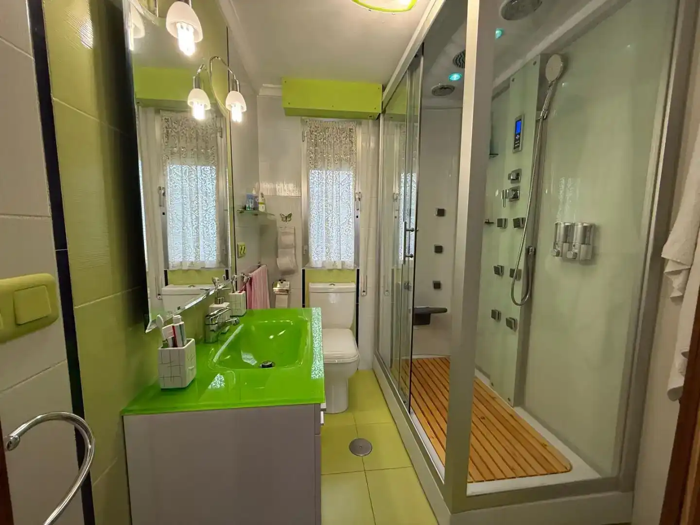 Badezimmer von Wohnung zum Verkauf in Toro mit Balkon