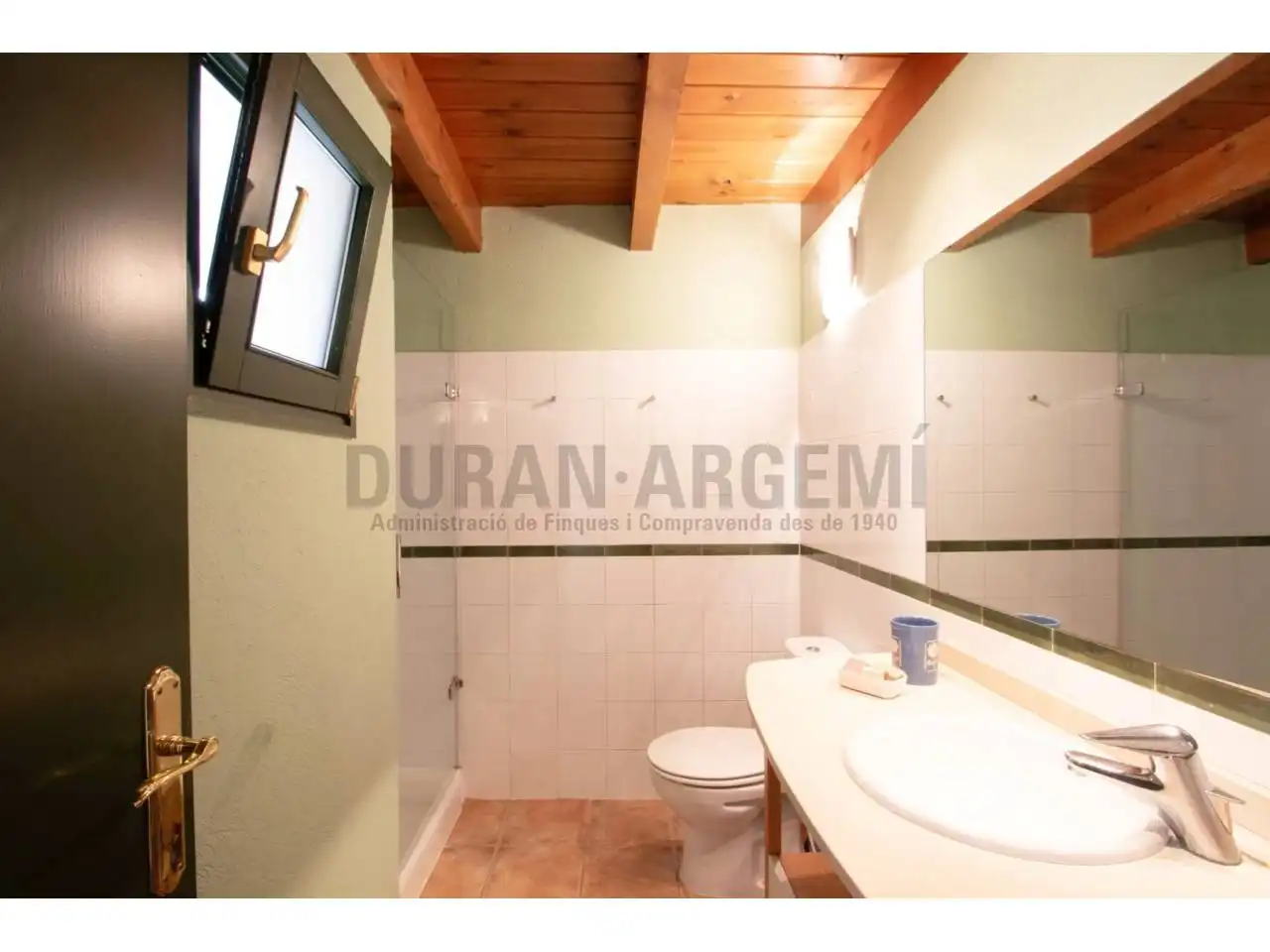 Badezimmer von Haus oder Chalet zum Verkauf in Sabadell