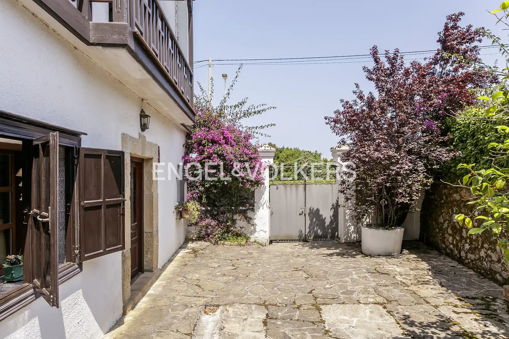 Vista exterior de Casa o chalet en venta en Arnuero con Calefacción, Jardín privado y Terraza