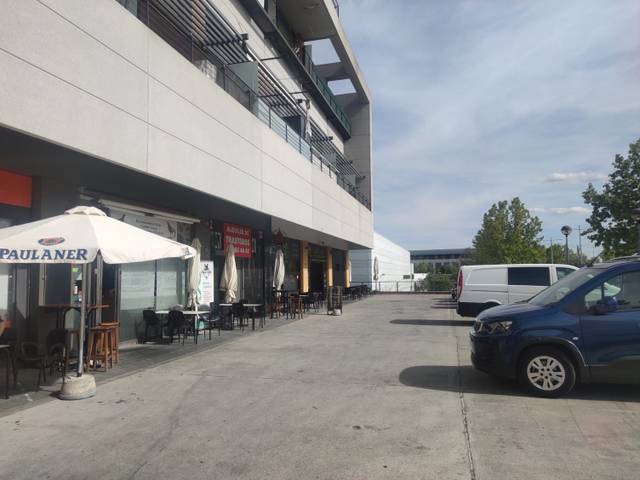 Local comercial en Venta en Avenida Industria en Zona Industrial