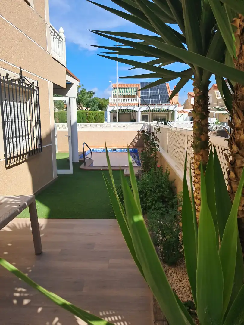 Adosado con terraza en venta en Avenida del Mare Nostrum, imagen 4