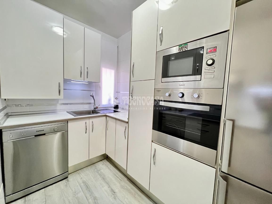 Kitchen of Flat for sale in  Madrid Capital