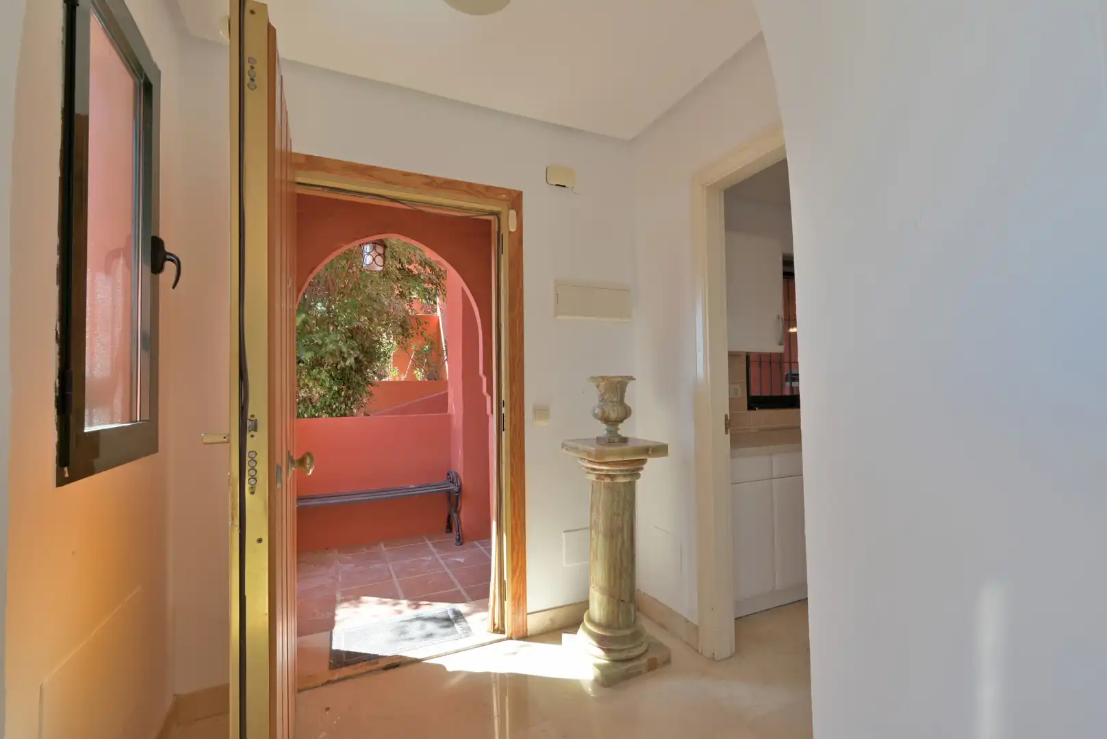 Apartment with pool for sale in Calahonda, imagen 17