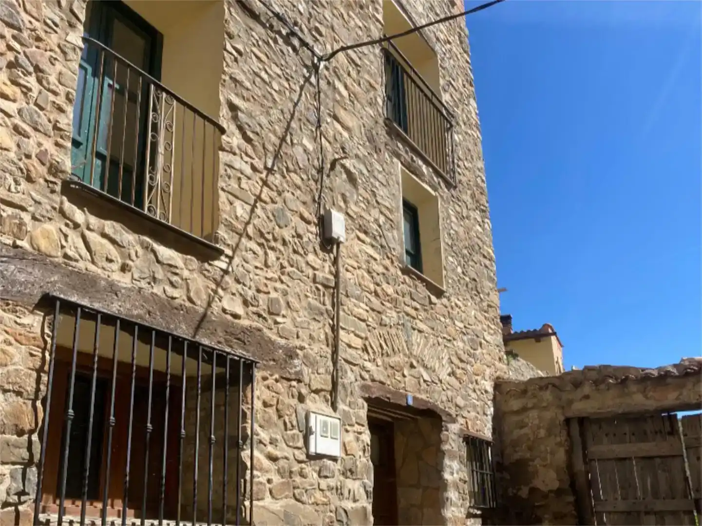 Vista exterior de Piso en venta en Valdemadera con Jardín privado, Trastero y Amueblado