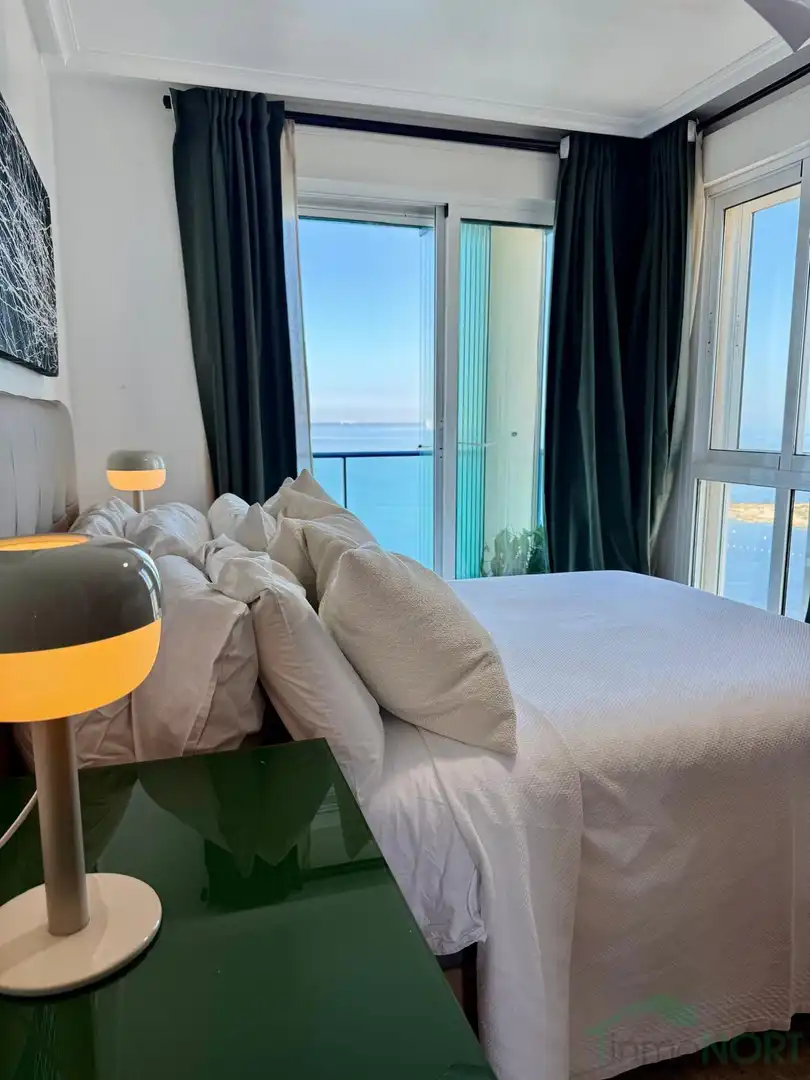 Schlafzimmer von Dachboden zum Verkauf in La Manga del Mar Menor mit Terrasse, Möbliert und Gemeinschaftspool