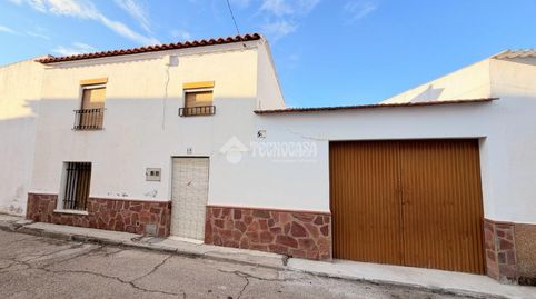 Foto 2 de Casa adosada en venta en Tembleque, Toledo