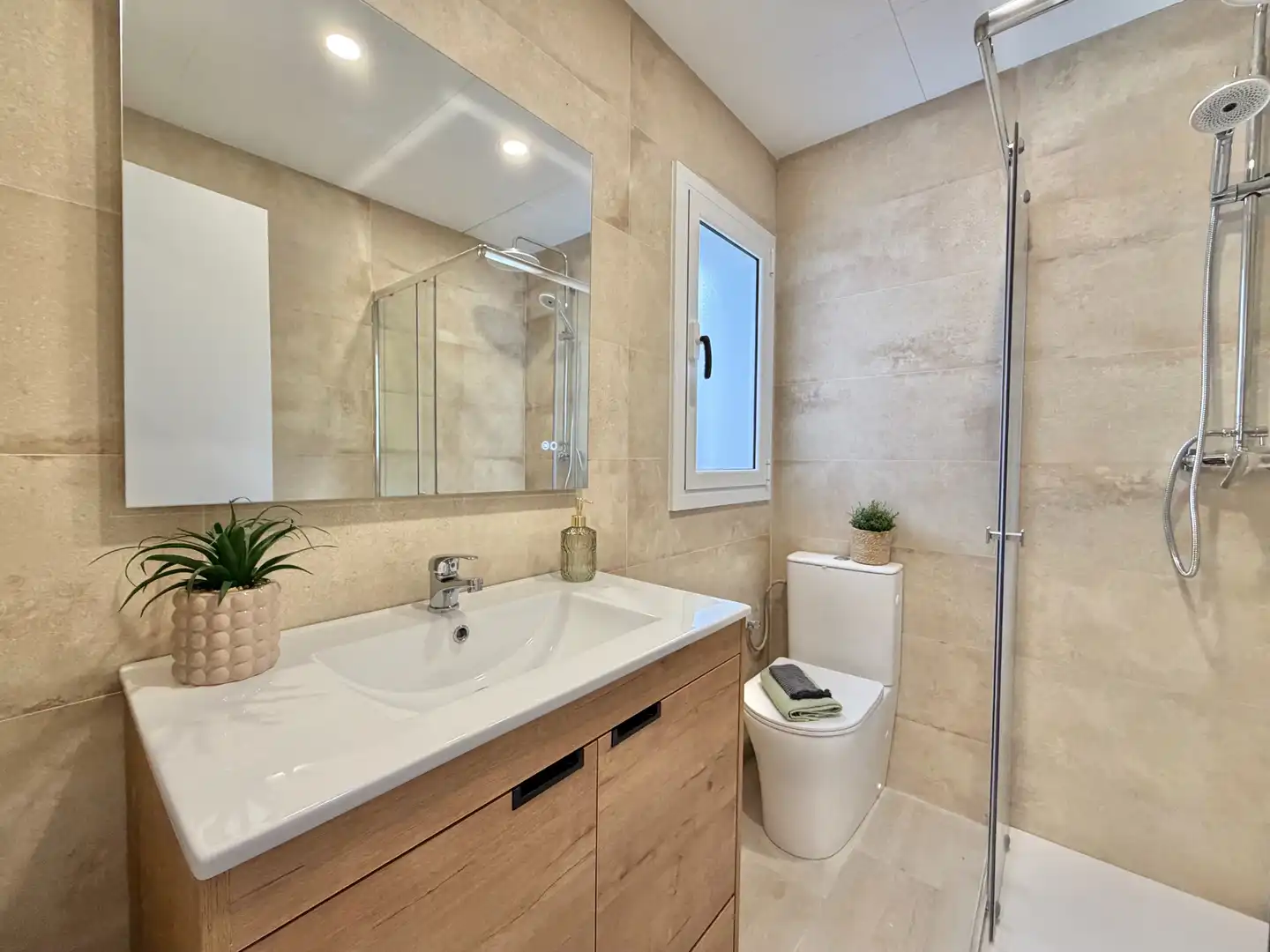 House with garden for sale in Torrelles de Foix, imagen 17