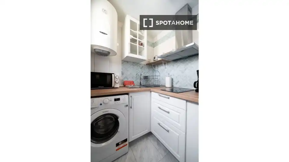 Küche von Wohnung zur Miete in Madrid mit Klimaanlage, Heizung und Möbliert