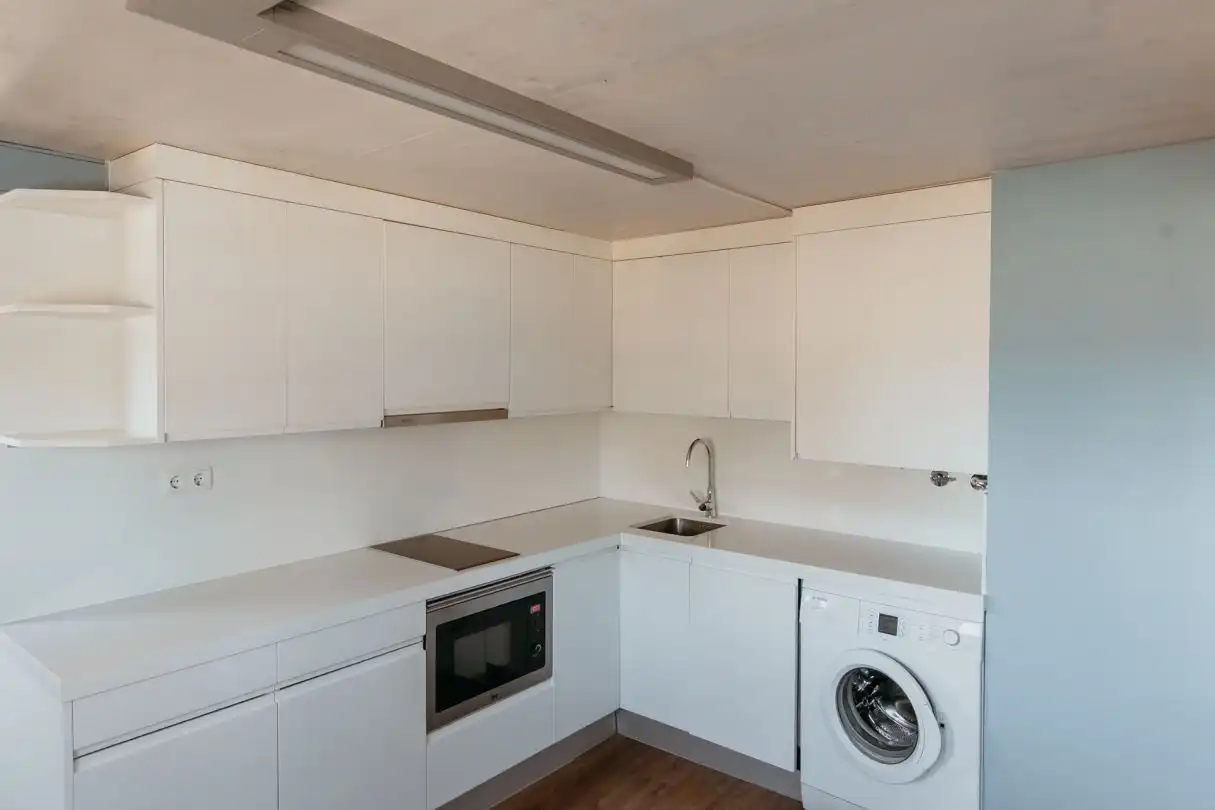 Küche von Dachboden zur Miete in Huesca mit Klimaanlage, Heizung und Terrasse