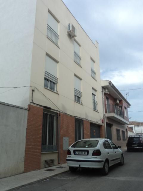 Exterior view of Box room for sale in Peal de Becerro