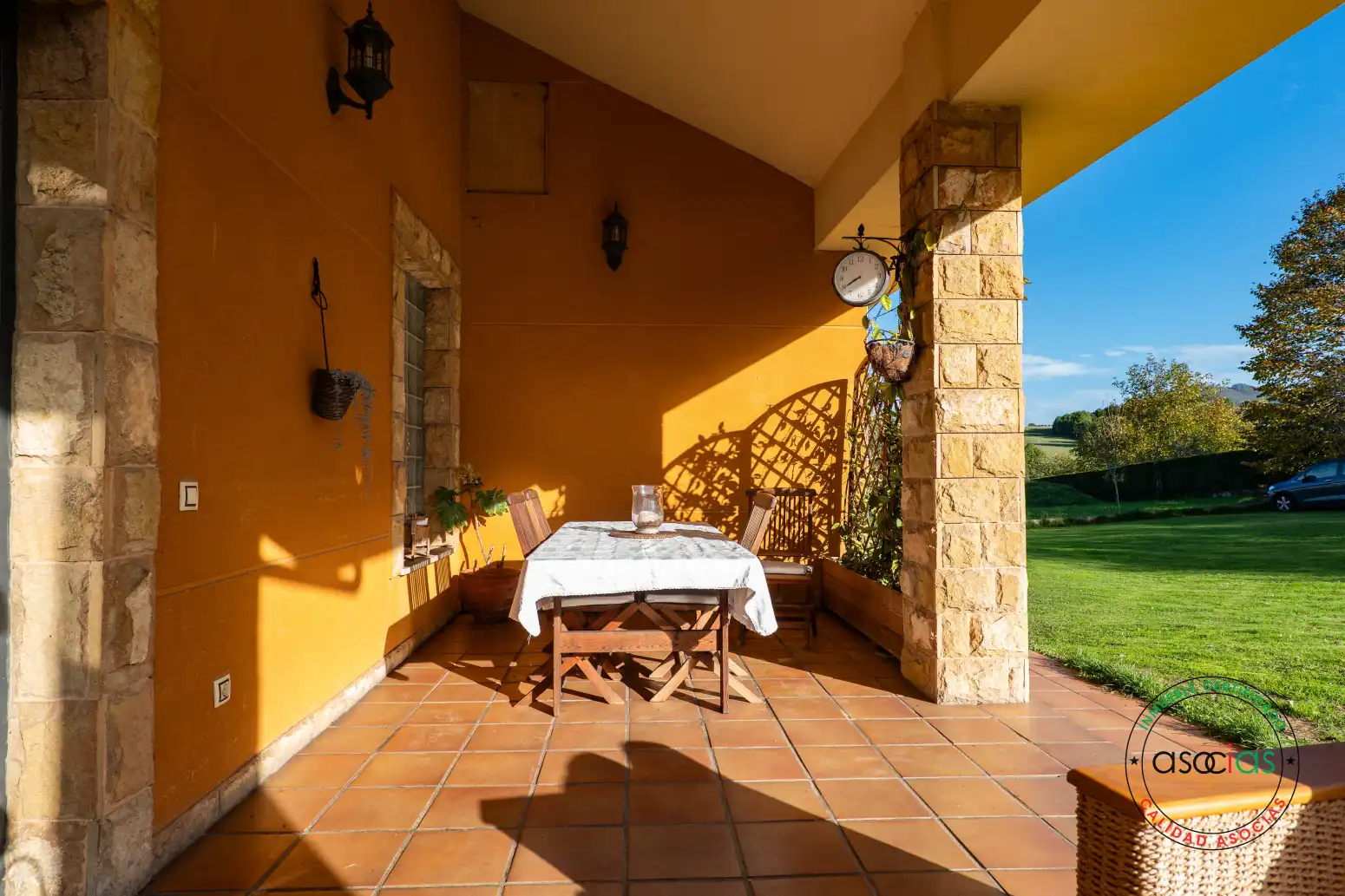 Terrassa de Casa o xalet en venda en Gijón  amb Calefacció, Parquet i Terrassa