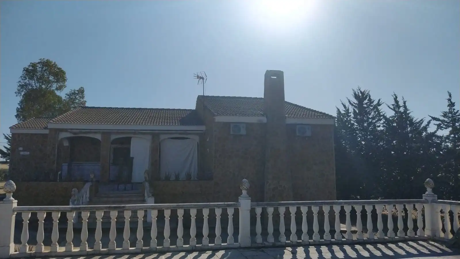 Exterior view of Houses for sale in Talarrubias  with Air Conditioner, Private garden and Storage room