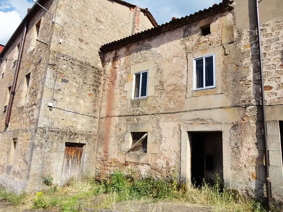 Vista exterior de Casa o chalet en venta en Vilviestre del Pinar