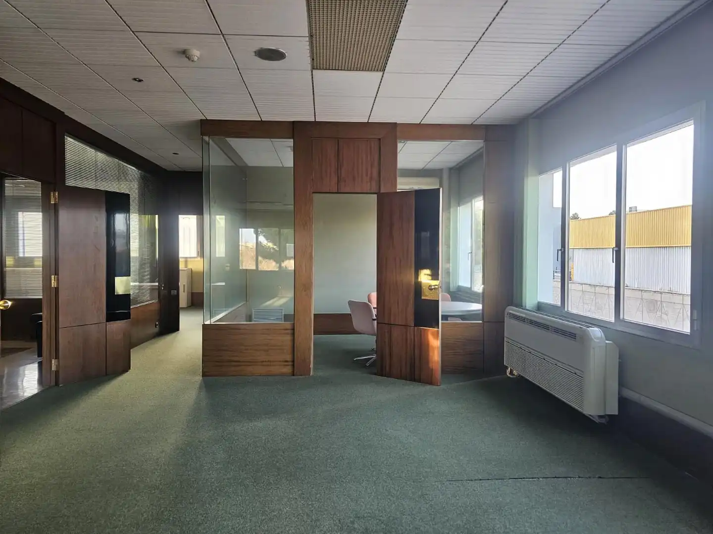 Büro zur Miete in Sant Quirze del Vallès mit Klimaanlage und Heizung
