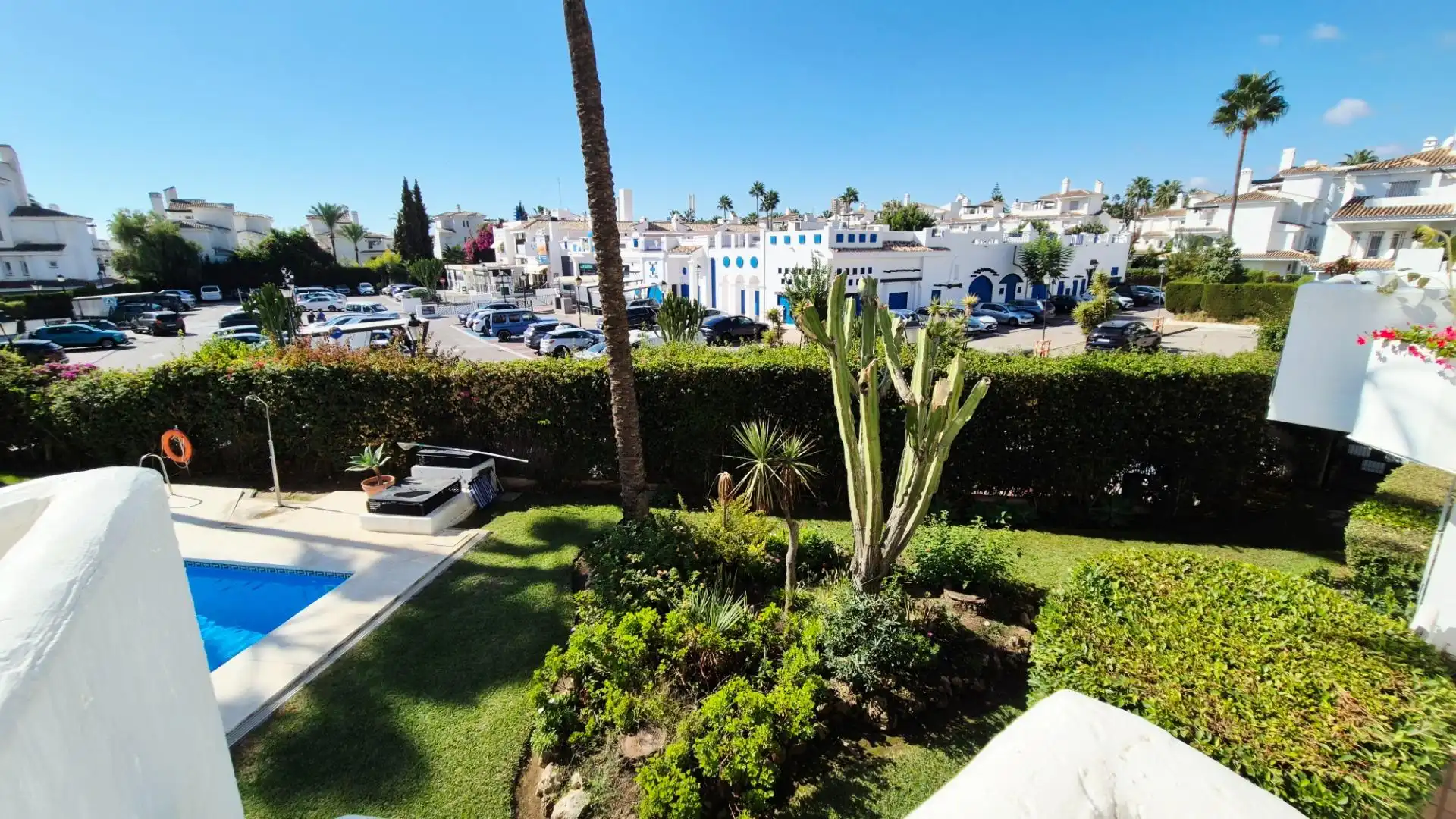 Jardí de Apartament en venda en Nueva Andalucía