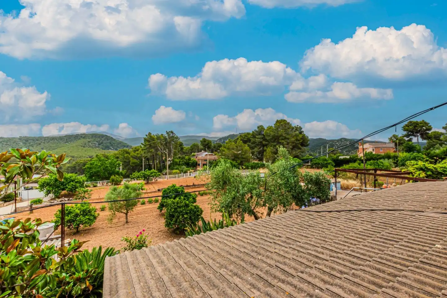 Vista exterior de Casa o xalet en venda en Avinyonet del Penedès amb Jardí privat, Terrassa i Traster
