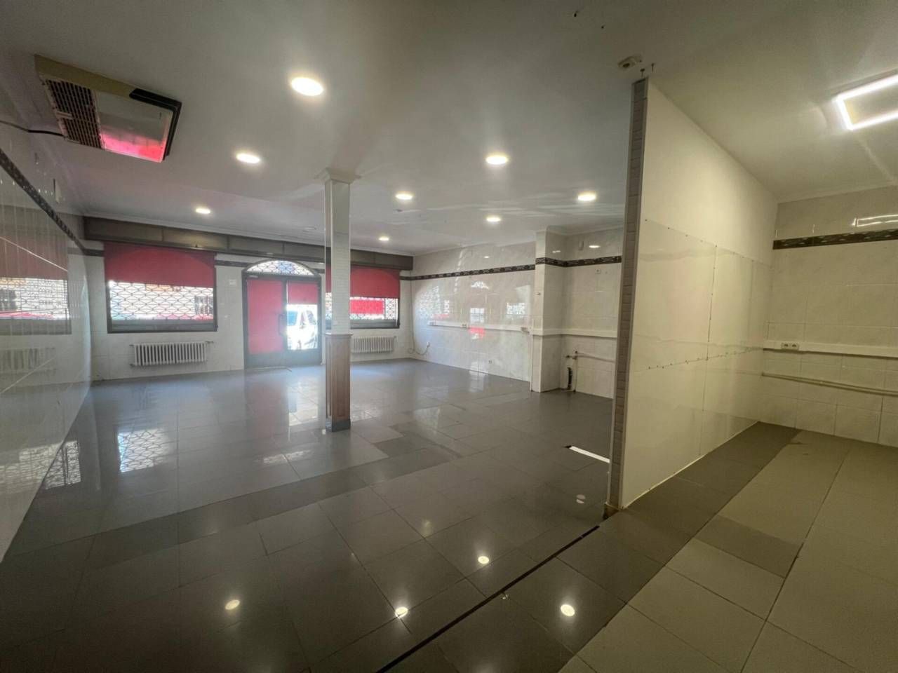 Premises to rent in Bargas  with Air Conditioner