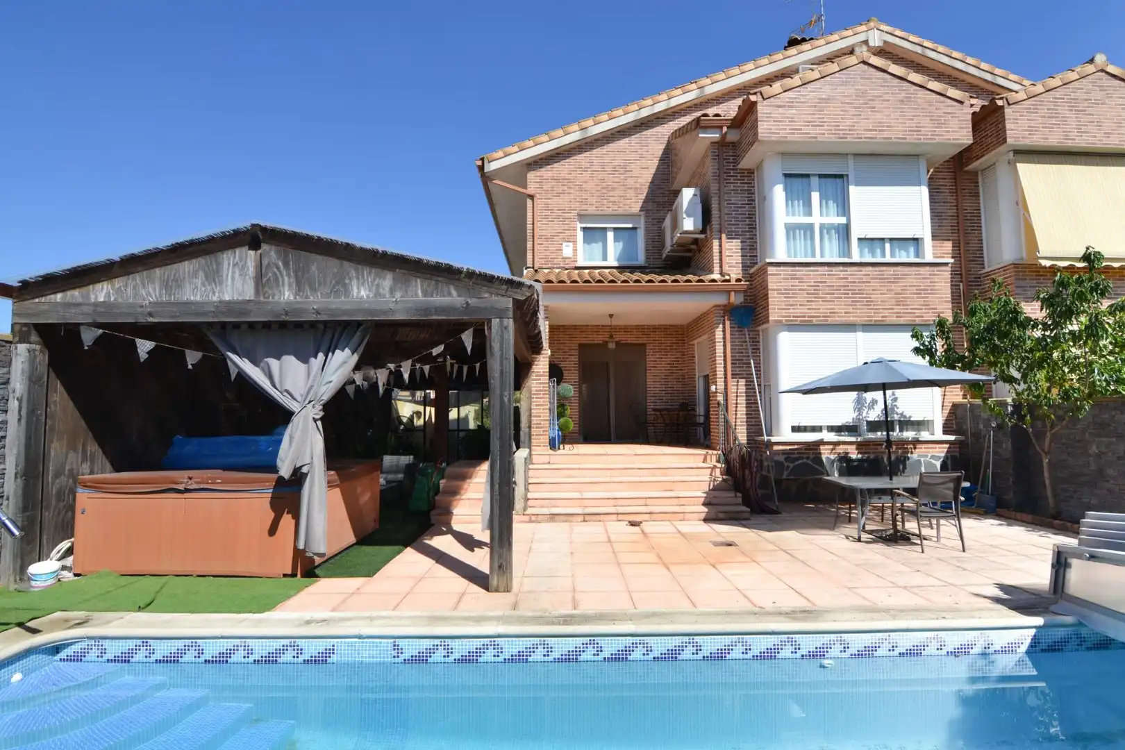 Garden of Detached homes for sale in Griñón  with Heating, Private garden and Terrace