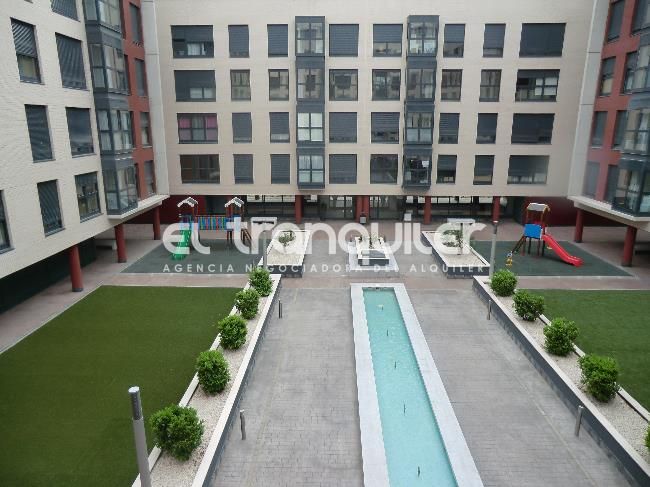 Terrassa de Pis en venda en  Madrid Capital amb Parquet, Traster i Piscina