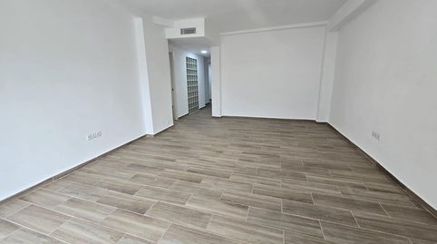 Foto 4 de Pis en venda a Los Castillejos - La Trinidad, Málaga Capital