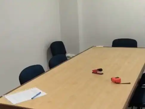 Office for rent in Utrera  with Air Conditioner, Heating and Internet