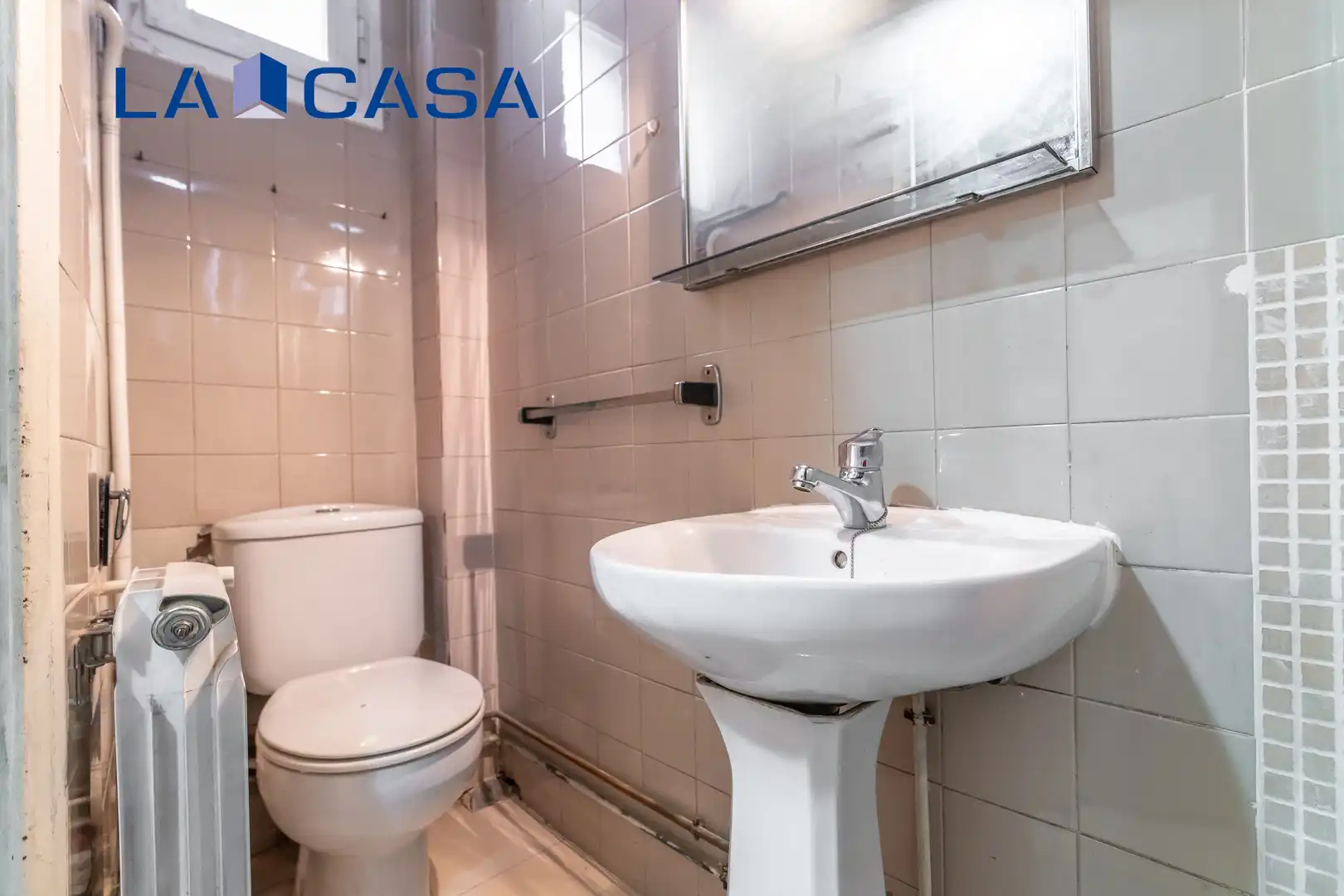 Baño de Piso en venta en Madrid con Balcón