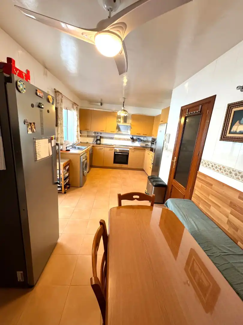 Cocina de Casa adosada en venta en Rincón de la Victoria con Aire acondicionado, Terraza y Trastero