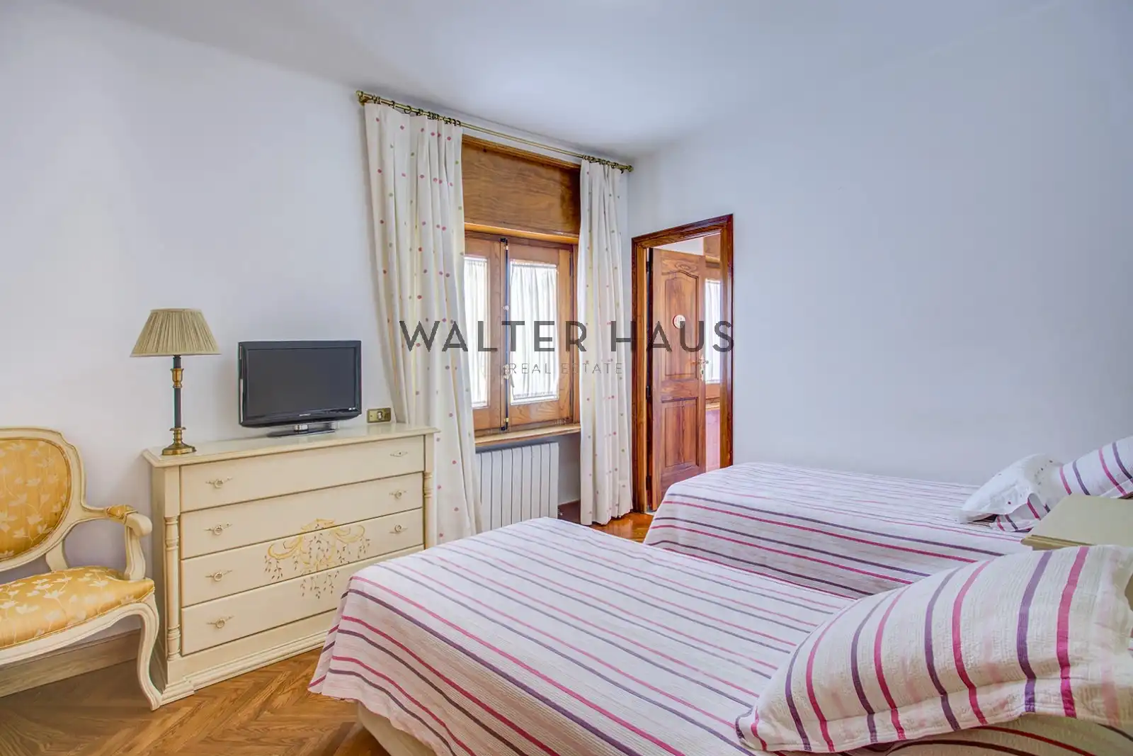 Schlafzimmer von Haus oder Chalet zum Verkauf in Sitges mit Klimaanlage, Heizung und Privatgarten