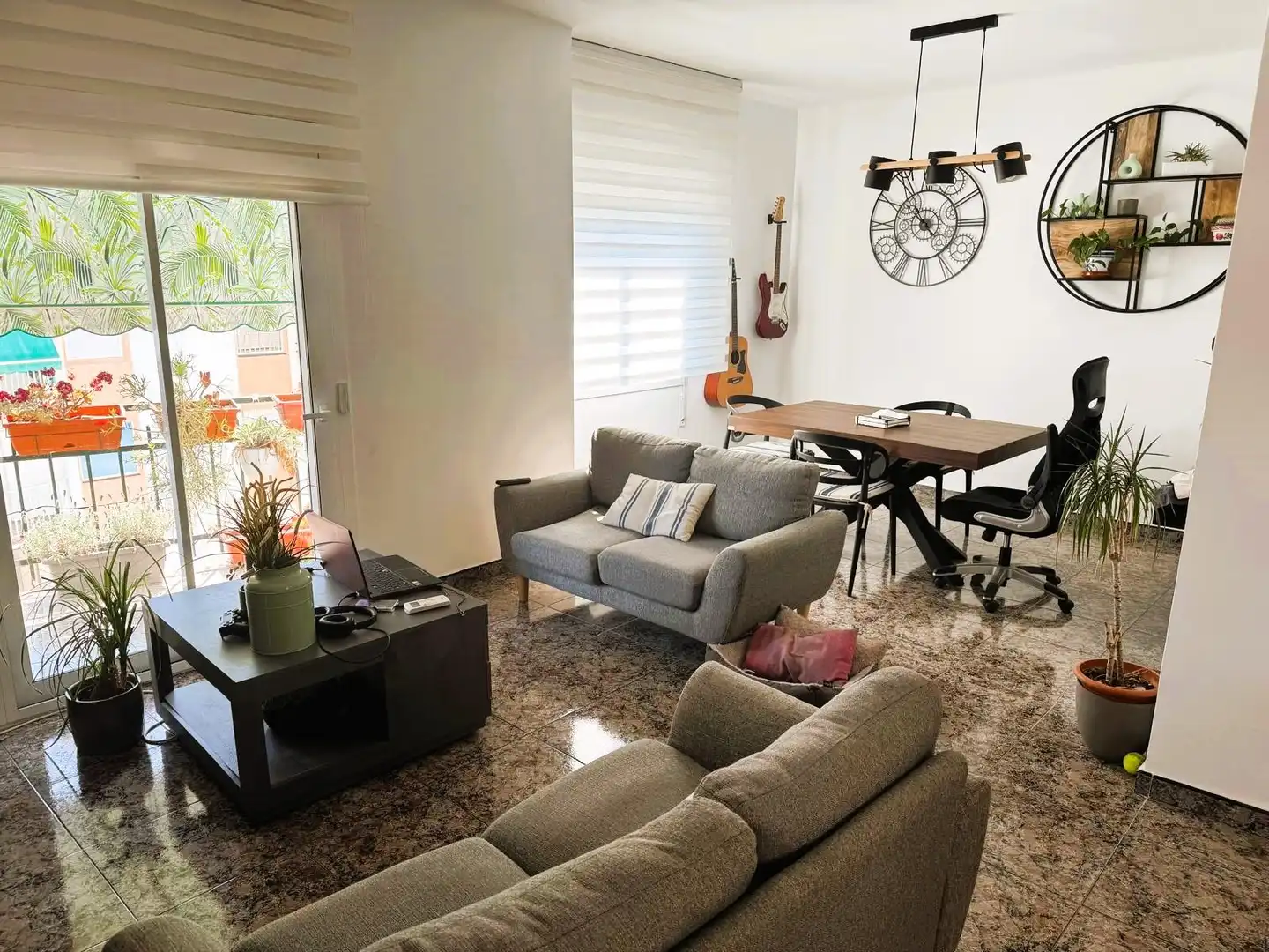 Sala de estar de Piso en venta en Vilanova i la Geltrú con Aire acondicionado, Calefacción y Balcón