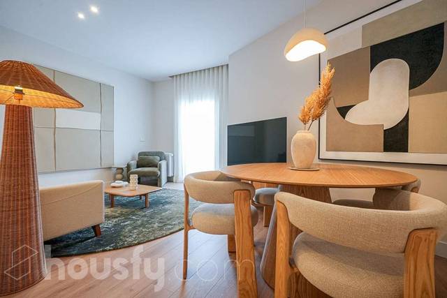 Piso en Venta en Avenida del Mediterraneo, . en Niño Jesús