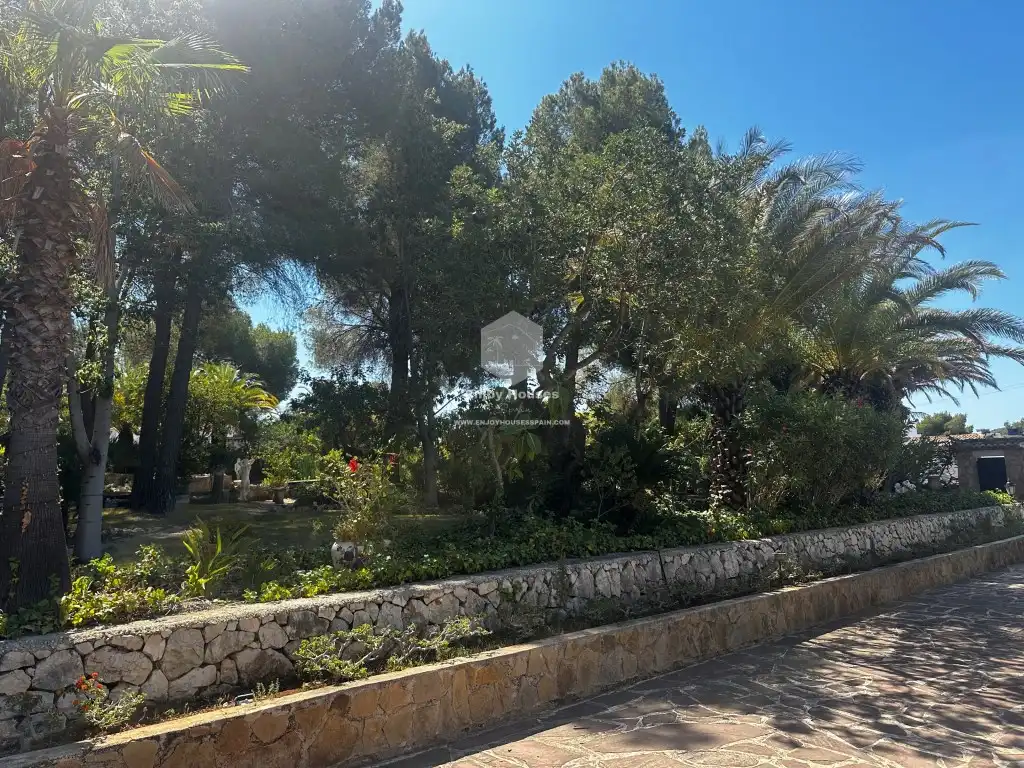 Houses for sale in Montgó - Ermita