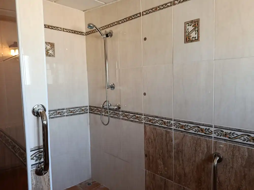 Baño de Piso en venta en Villena